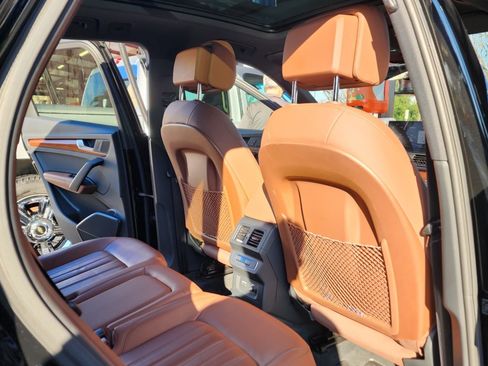 Used 2021 Audi Q5 2.0T Premium Plus w/ Premium Plus Package image 17