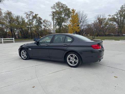 Used 2011 BMW 550i xDrive 550i xDrive Sedan 4D image 1