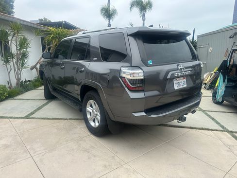 Used 2016 Toyota 4Runner SR5 Premium w/ Preferred Accessory Package RWD image 2