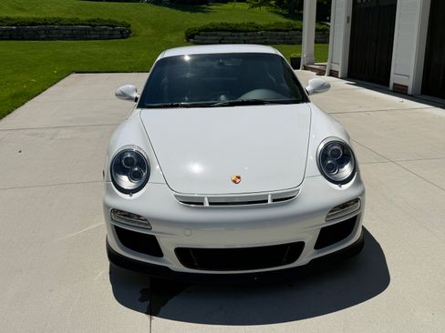 Used 2010 Porsche 911 GT3 RWD image 11