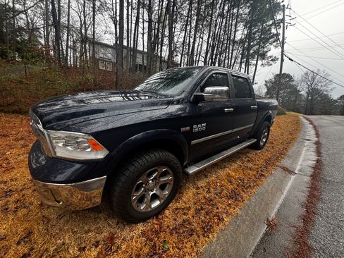 Used 2018 RAM 1500 Laramie w/ Convenience Group image 2