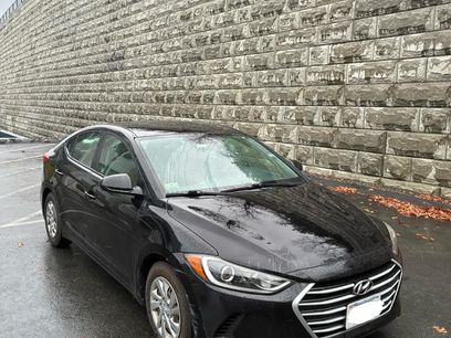 Used 2017 Hyundai Elantra SE