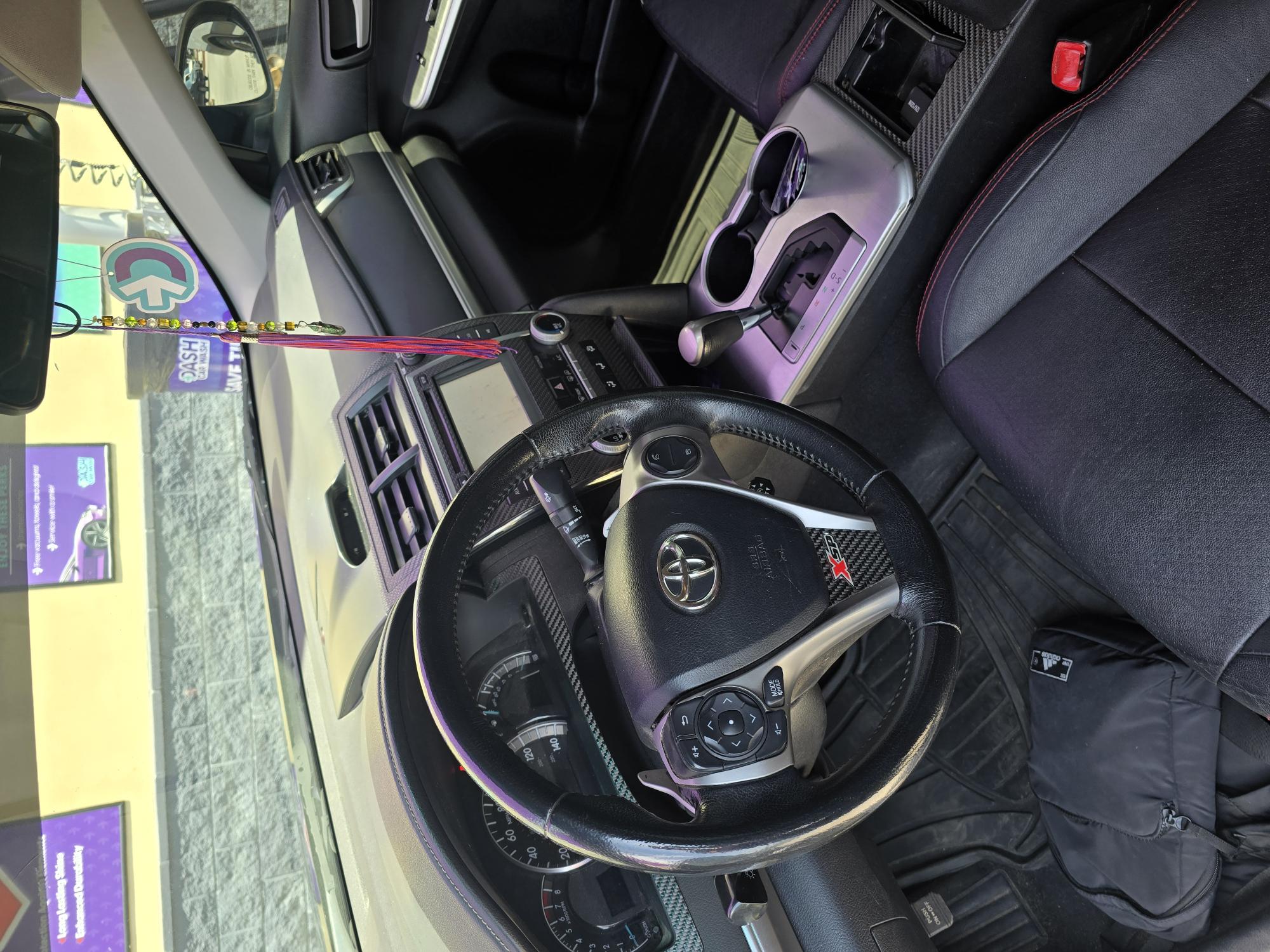 Used 2013 Toyota Camry SE FWD image 18
