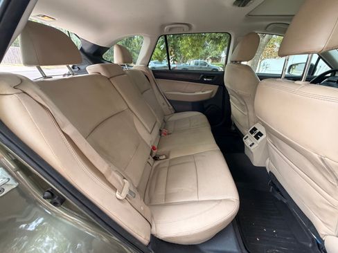 Used 2018 Subaru Outback 2.5i Limited AWD/4WD image 25