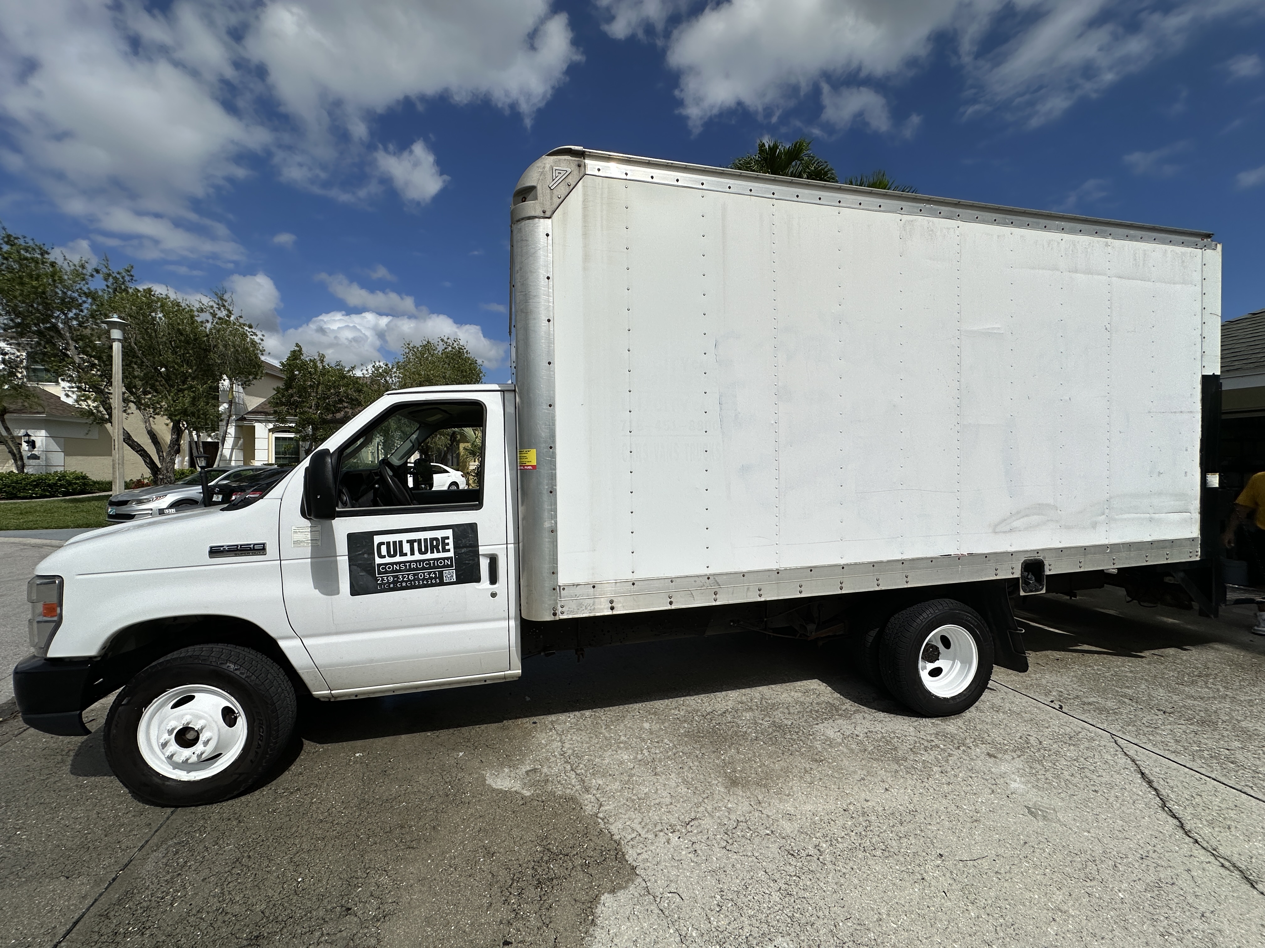 Used 2018 Ford E-350 and Econoline 350 Super Duty RWD image 1