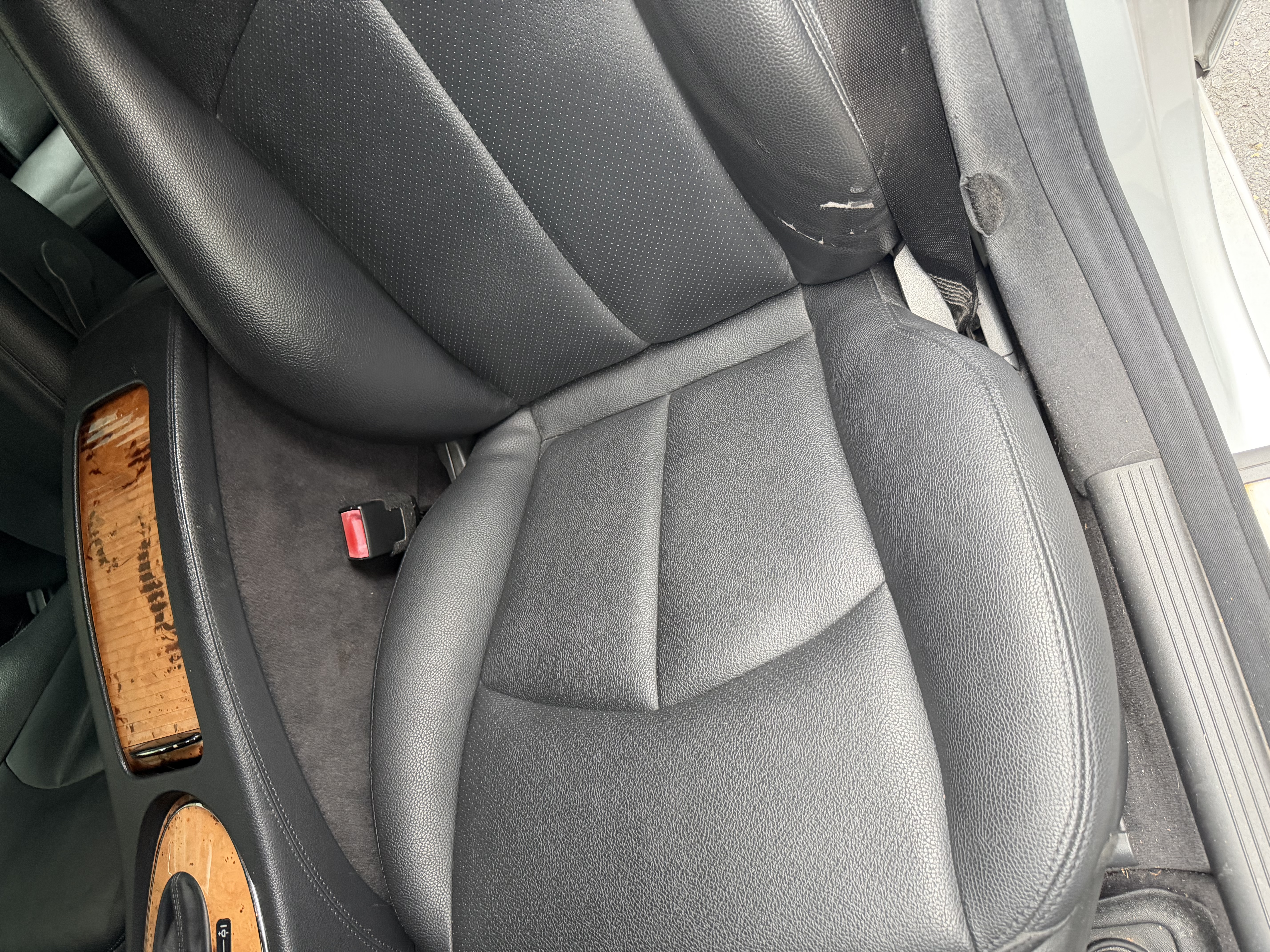 Used 2006 Mercedes-Benz E 320 CDI Sedan image 13
