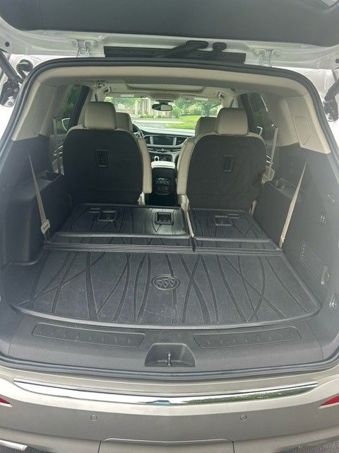 Used 2020 Buick Enclave Premium w/ Sun and Sites Package AWD/4WD image 10