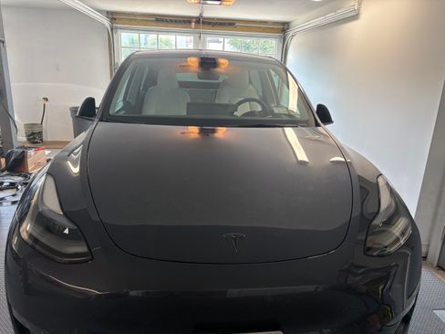 Used 2023 Tesla Model Y Long Range AWD/4WD image 16