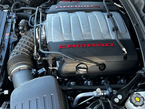 Used 2022 Chevrolet Camaro SS image 11