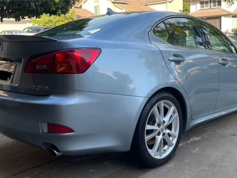 Used 2007 Lexus IS 350 image 1