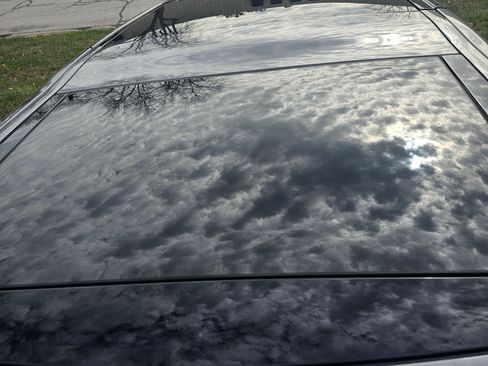 Used 2018 Land Rover Discovery HSE image 25