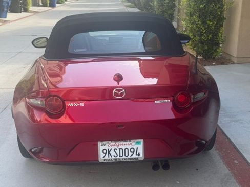 Used 2023 MAZDA MX-5 Miata Grand Touring RWD image 5