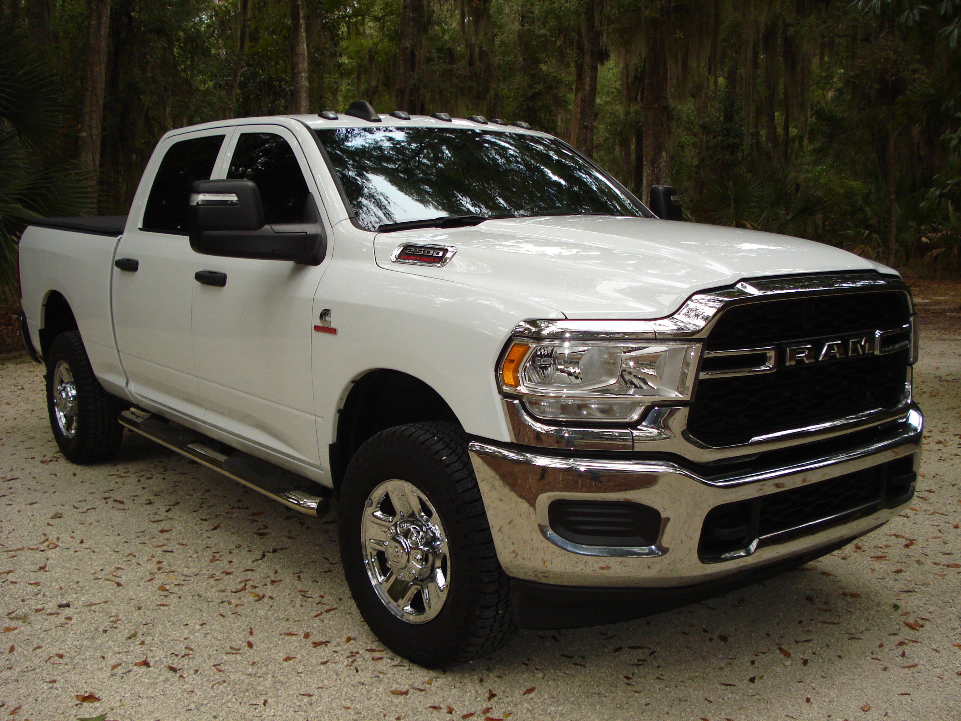 Used 2024 RAM 2500 Tradesman w/ Chrome Appearance Group AWD/4WD image 2