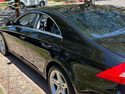 Used 2011 Mercedes-Benz CLS 550 image 1
