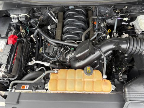 Used 2016 Ford F150 XLT w/ Equipment Group 301A Mid AWD/4WD image 24