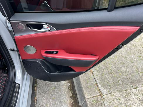 Used 2021 Kia Stinger GT1 image 13