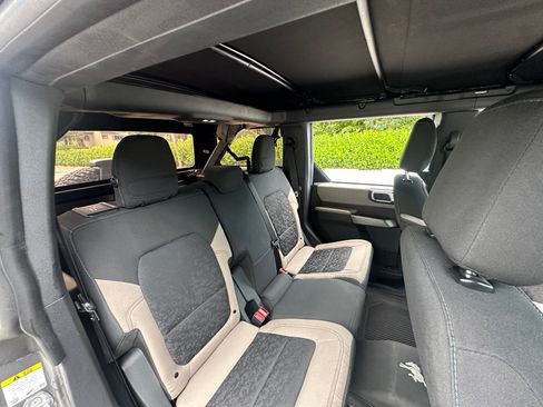 Used 2022 Ford Bronco Wildtrak image 16