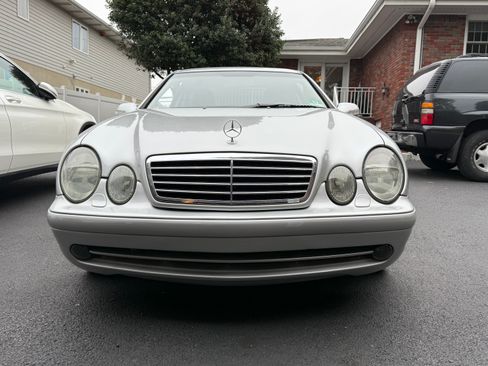 Used 2001 Mercedes-Benz CLK 430 Coupe image 16