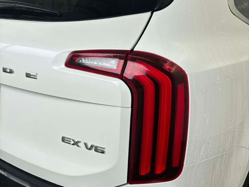 Used 2020 Kia Telluride EX image 9