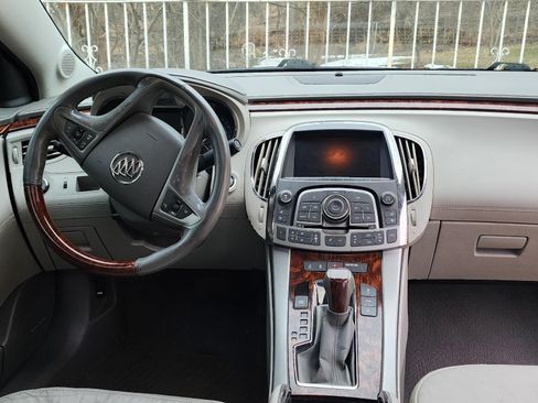 Used 2013 Buick LaCrosse Premium image 12