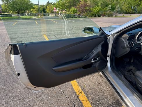 Used 2014 Chevrolet Camaro LT RWD image 17