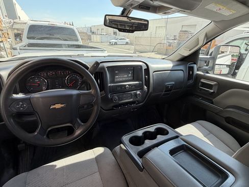 Used 2017 Chevrolet Silverado 2500 W/T w/ WT Convenience Package image 9