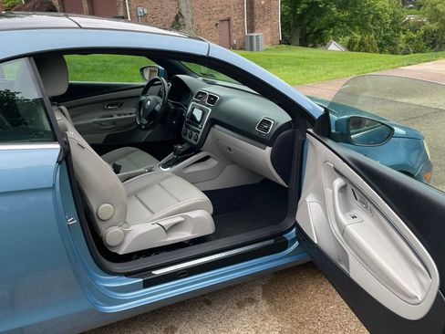 Used 2009 Volkswagen Eos Komfort FWD image 5