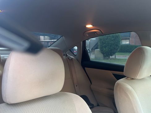 Used 2015 Nissan Altima 2.5 SV image 13