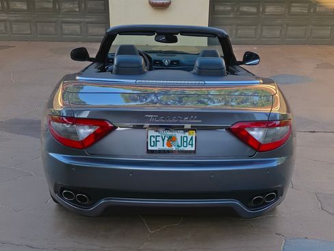 Used 2015 Maserati GranTurismo Convertible RWD image 5