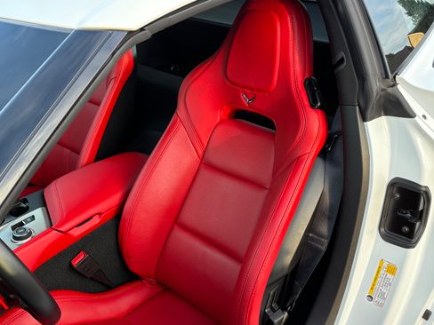 Used 2019 Chevrolet Corvette Z06 image 24