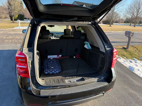 Used 2016 Chevrolet Equinox LT w/ Convenience Package image 2