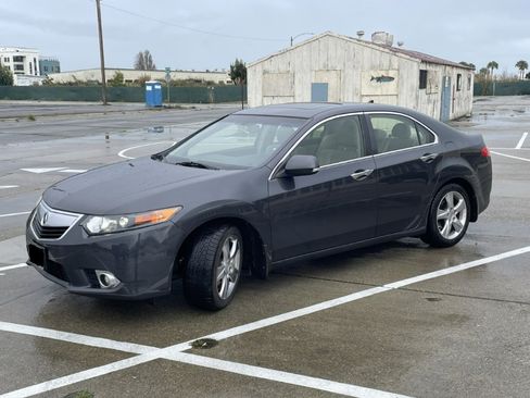 Used 2013 Acura TSX Sedan image 2