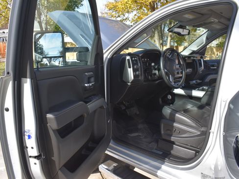 Used 2017 Chevrolet Silverado 2500 LTZ w/ Duramax Plus Package image 28