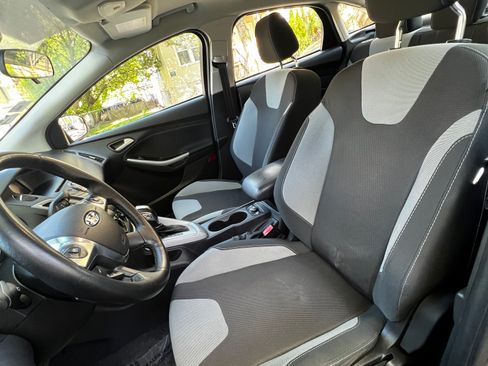 Used 2012 Ford Focus SE FWD image 8