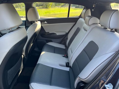 Used 2019 Kia Sportage EX w/ EX Sport Appearance Package FWD image 10