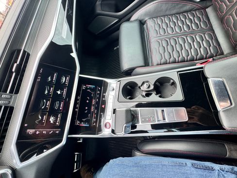 Used 2021 Audi RS 6 image 10