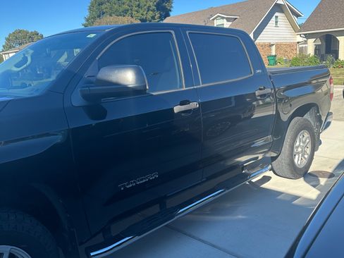 Used 2014 Toyota Tundra SR5 image 2