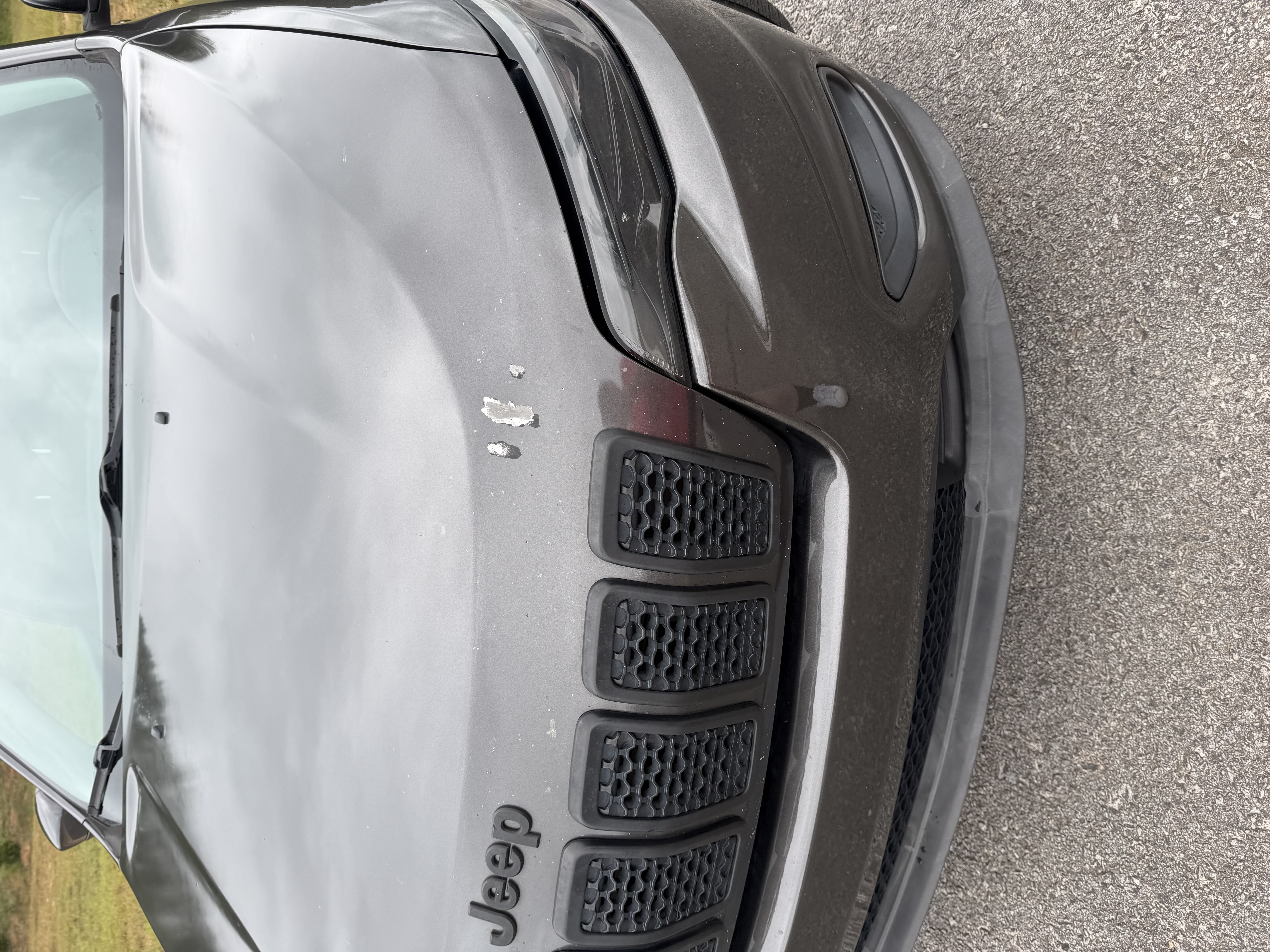 Used 2019 Jeep Cherokee Latitude Plus FWD image 15