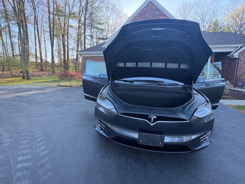 Used 2020 Tesla Model X AWD/4WD image 9