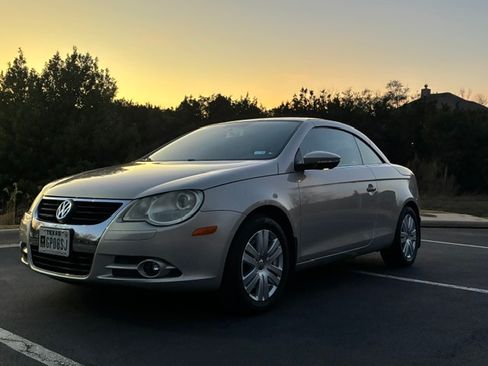 Used 2009 Volkswagen Eos Komfort FWD image 1