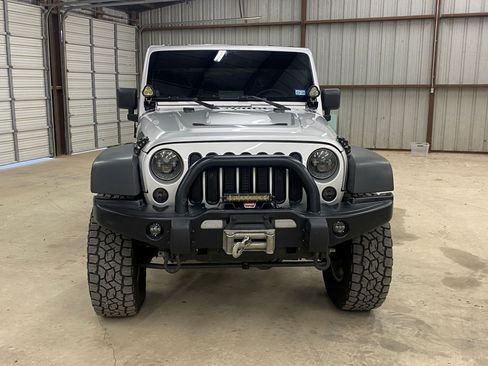 Used 2009 Jeep Wrangler Rubicon w/ Dual Top Group image 11