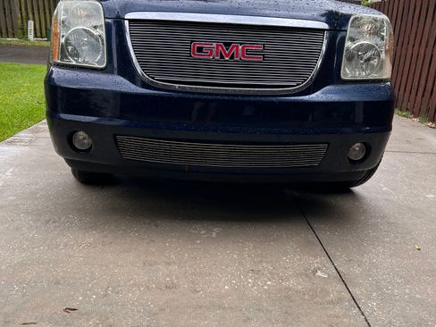 Used 2008 GMC Yukon SLT w/ SLT Preferred Equipment Group image 4