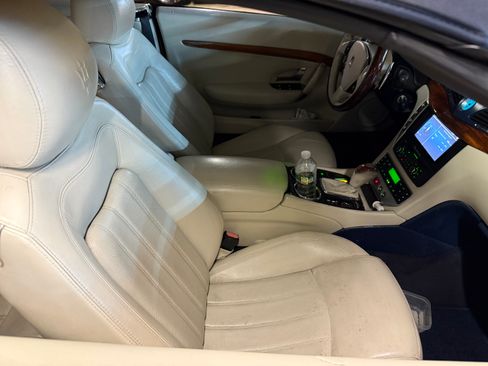 Used 2012 Maserati GranTurismo Convertible image 6