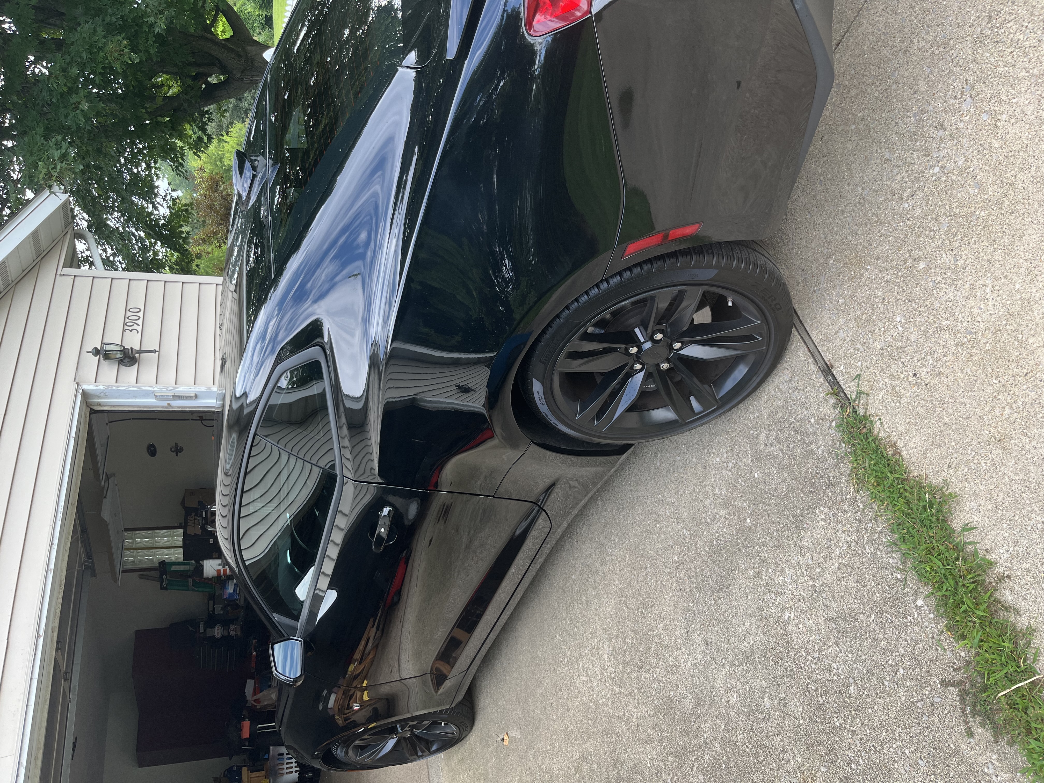 Used 2018 Chevrolet Camaro SS RWD image 13