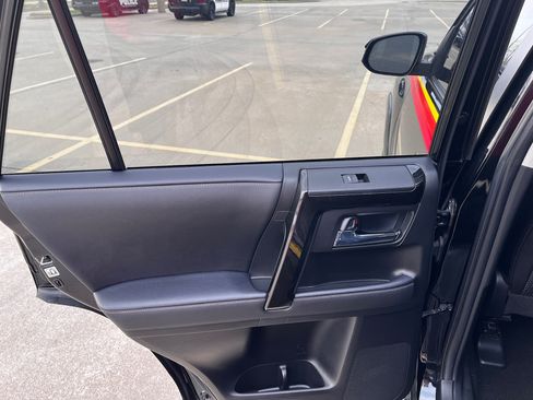 Used 2023 Toyota 4Runner 40th Anniversary SE image 23