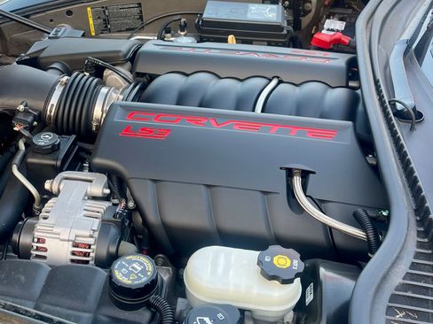 Used 2008 Chevrolet Corvette Convertible w/ Preferred Equipment Group image 2