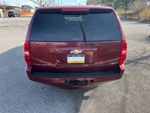Used 2008 Chevrolet Suburban LTZ w/ LTZ Preferred Equipment Group image 5