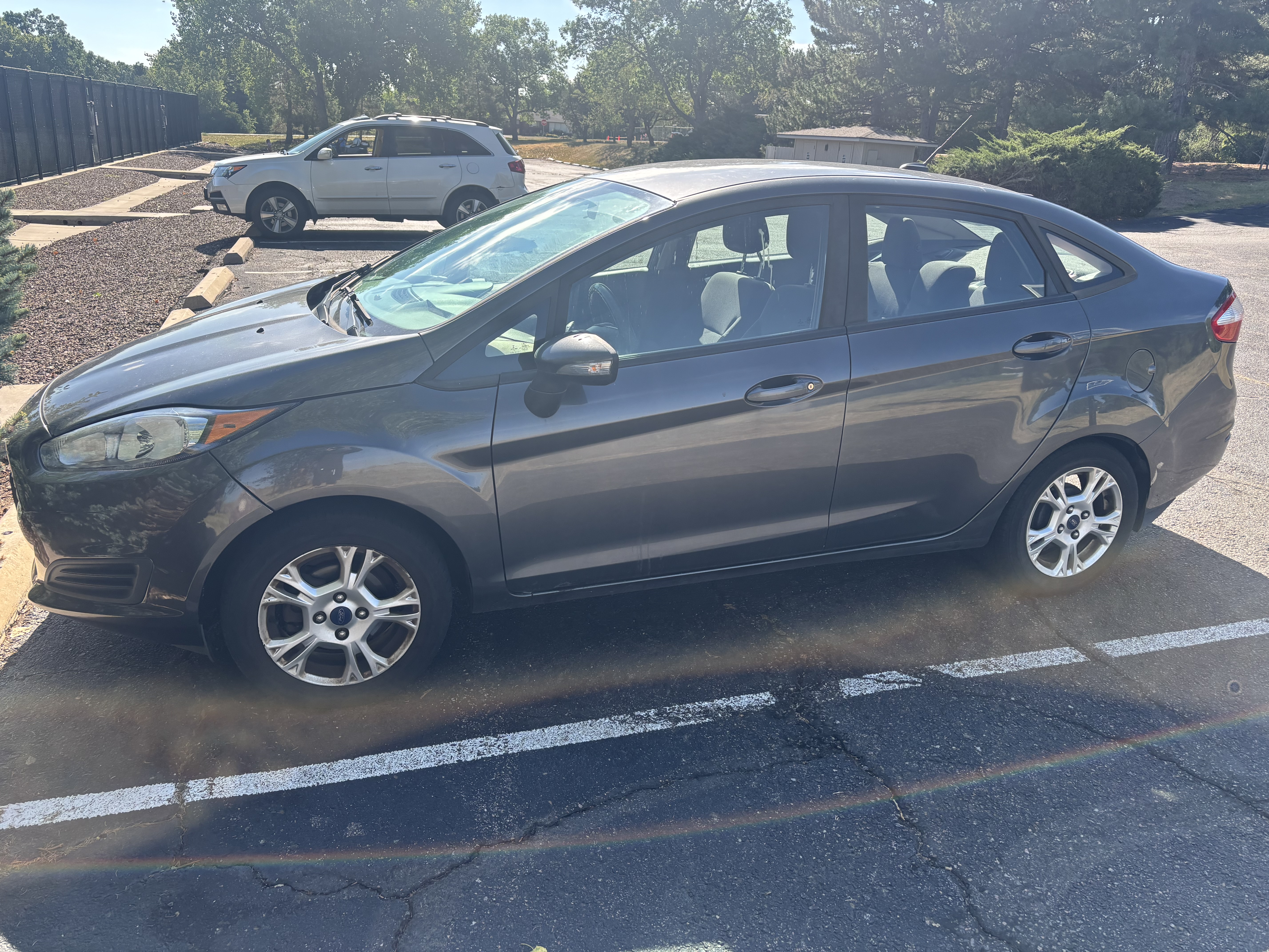 Used 2016 Ford Fiesta SE w/ Cold Weather Package FWD image 1