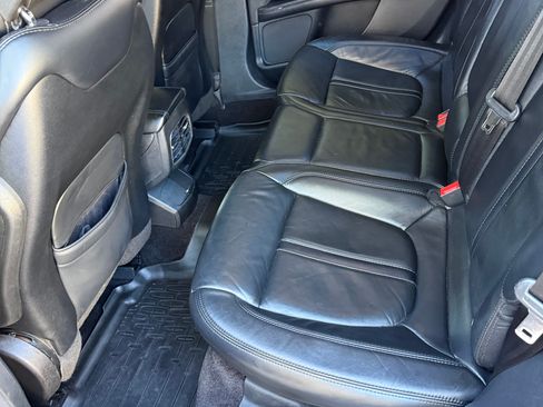 Used 2017 Lincoln MKZ Select image 12