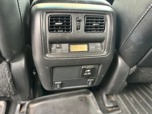 Used 2015 Nissan Pathfinder SL w/ Cargo Package image 12